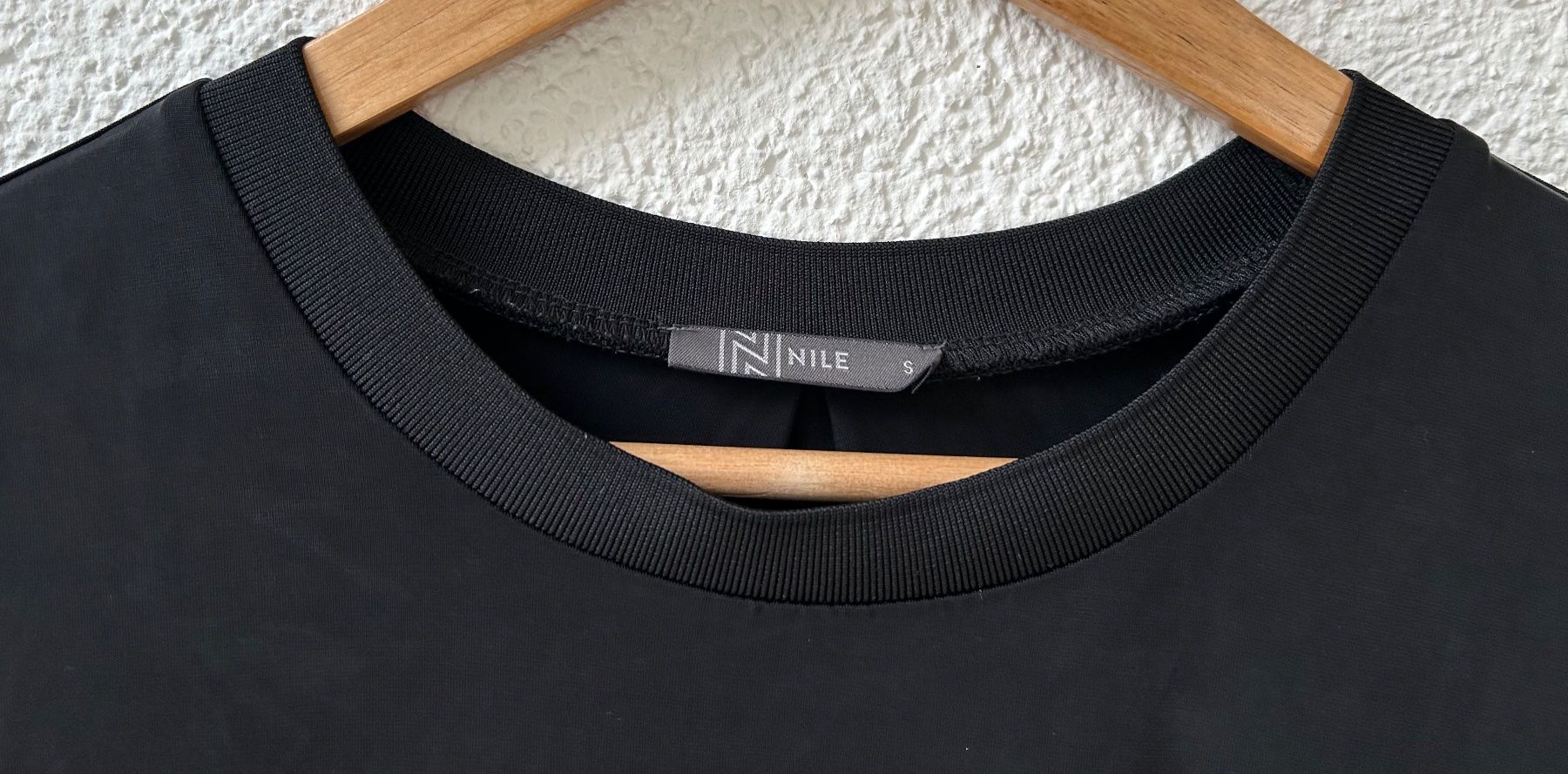 Nile Kleider: NILE Kleid – Gebraucht aus STUDEN BE von SMIROS 4