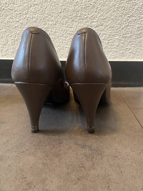 Damenschuhe: Pumps 38 – Gebraucht aus Rorschacherberg von JBF17 3