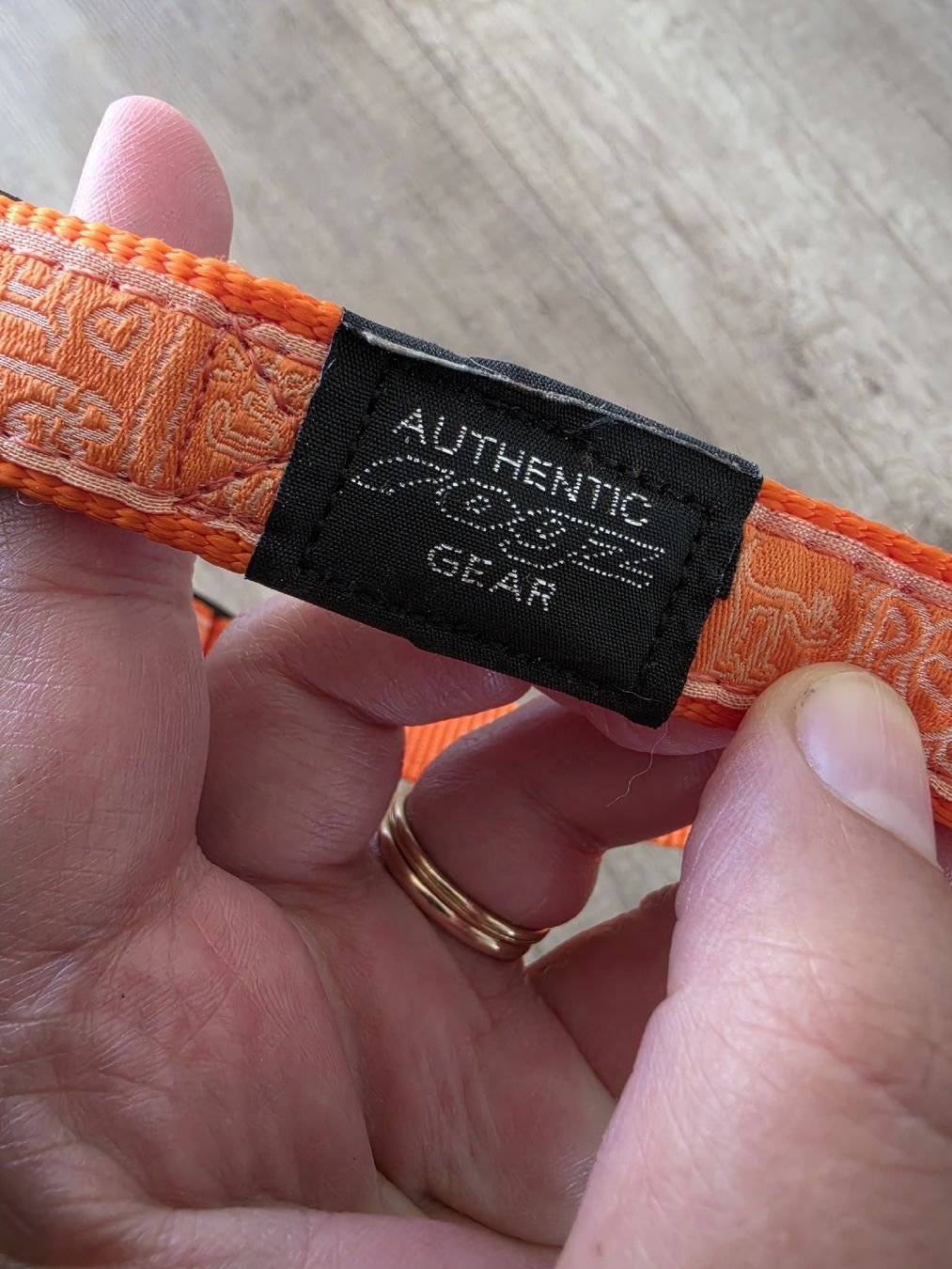 Nastri decorativi: Orange dog collar, size adjustable, new – Nuovo (secondo la descrizione) da Düdingen venduto da its_sjd2 1