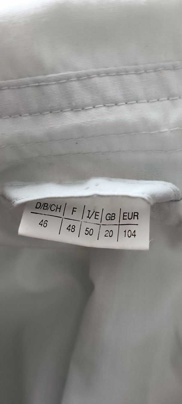 Cappotti: Trenchcoat / Mantel – Usato da Pfungen venduto da pegbob 1