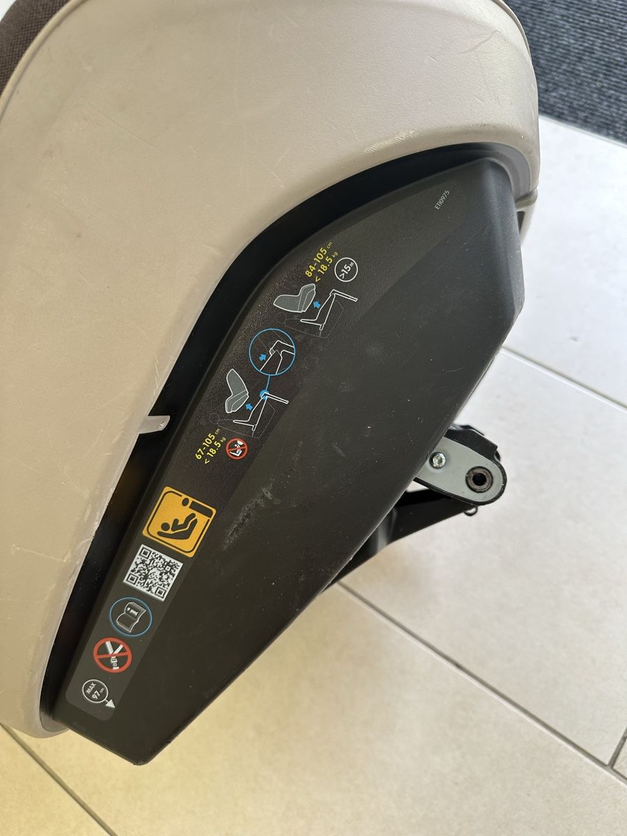 Maxi-Cosi Seggiolini per auto: Maxi cosi 2 way Pearl + noch einer Sitzbezug – Usato da Dietikon venduto da mike.thorton 2