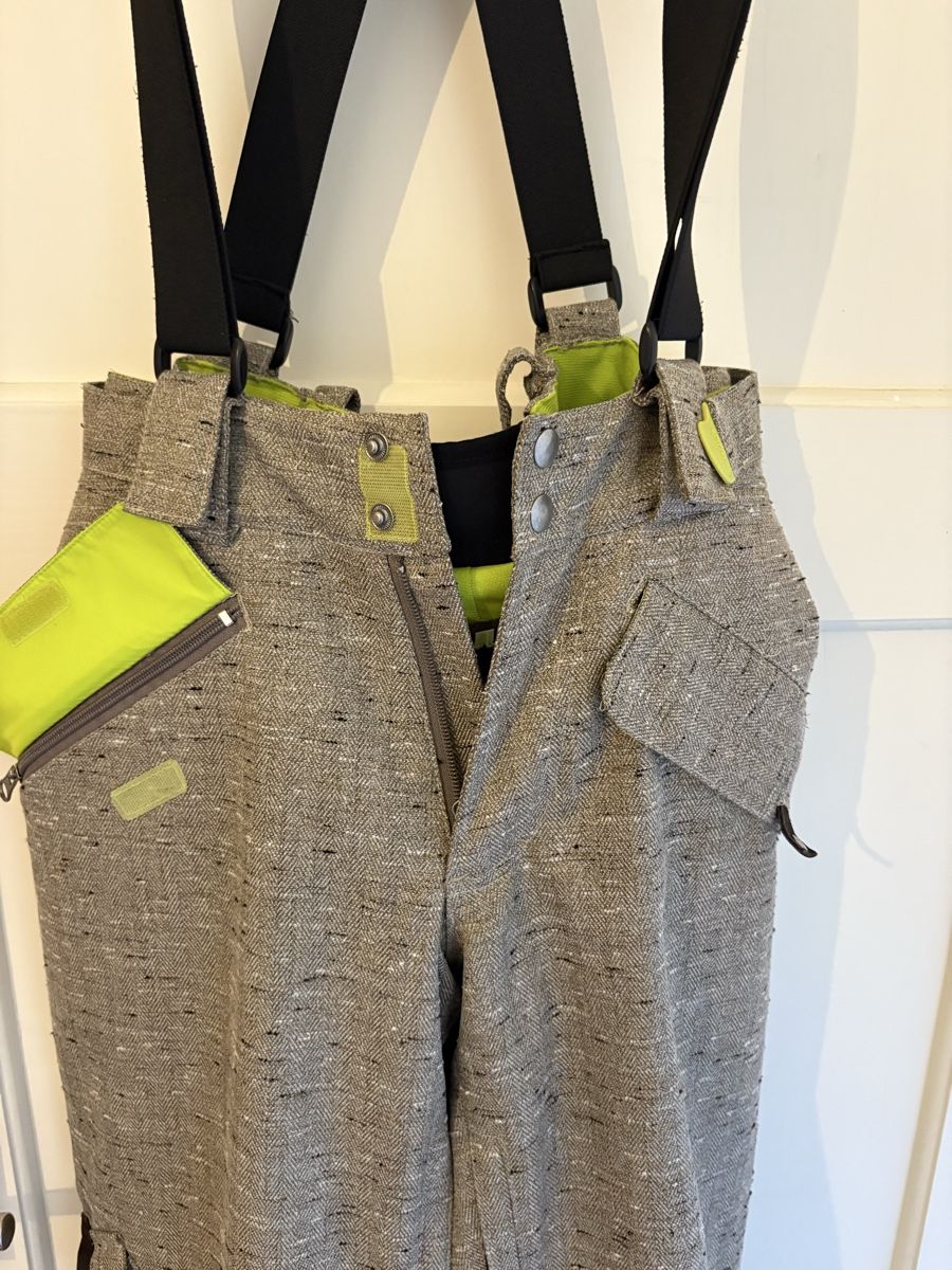 Costumes, combinaisons de sport et fonctionnelles: Ski-Snowboardanzug – D'occasion à Luzern par pat_28xl 1