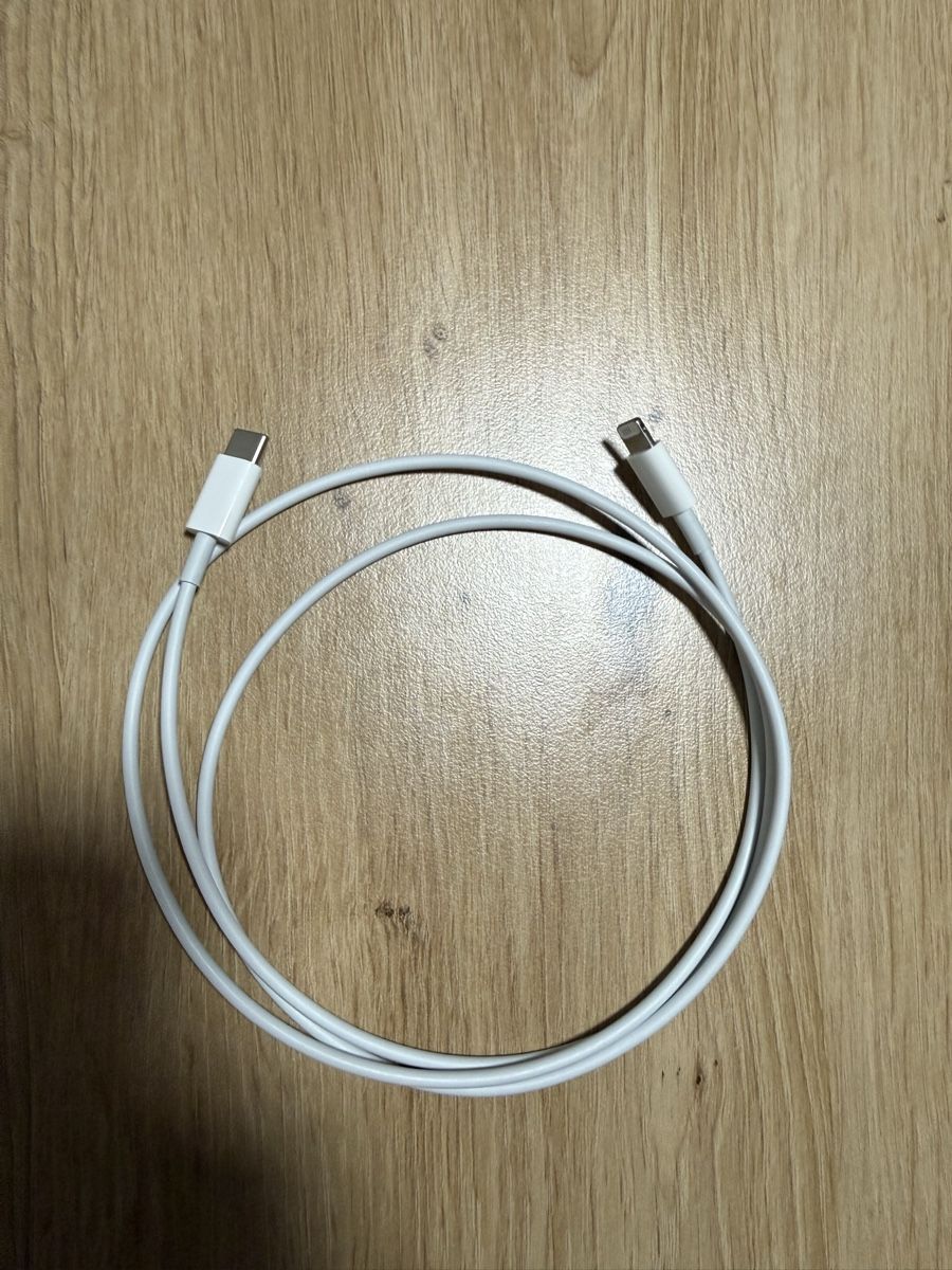 Apple Cavi: Apple Original Ladekabel USB-C auf Lightning – Usato da Luzern venduto da ver_25gj