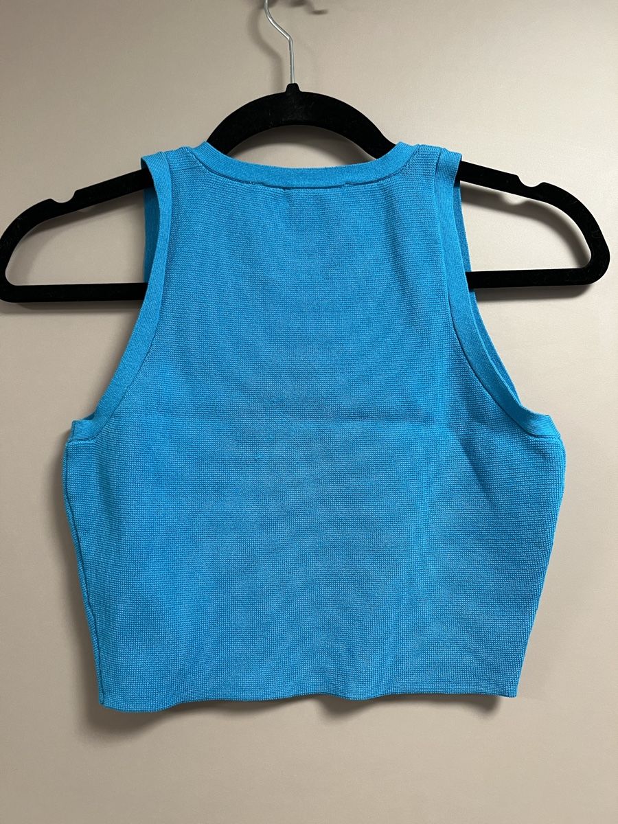 Zara Top: Blue Zara crop top – Usato da Prangins venduto da ale_f88f 2