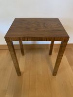 Beistelltisch mit Nussbaum Furnier
