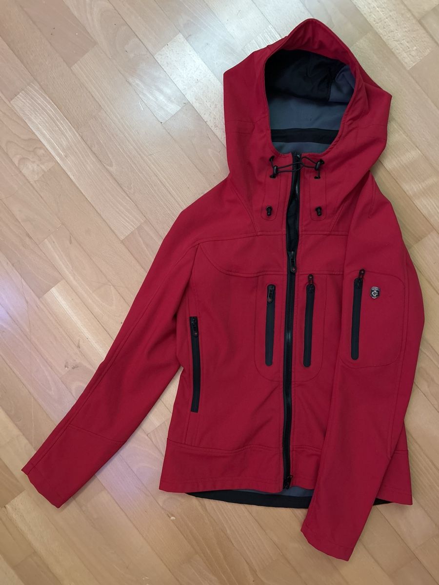 Wellensteyn Giacche: Wellensteyn Dynamica Jacke, rot, Gr. S – Usato da St. Gallen venduto da MoMaMu12