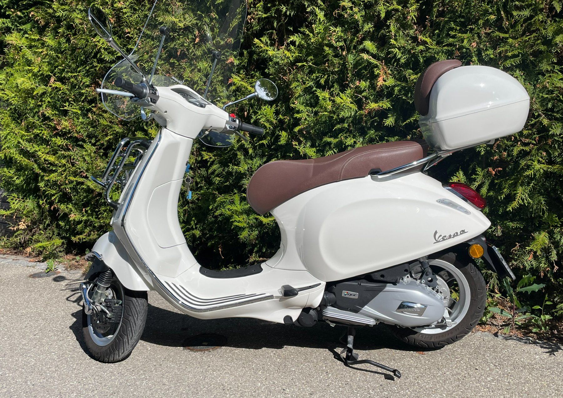 Vespa Scooter: Vespa Primavera 125ccm – Usato da Bäretswil venduto da Tza12 2