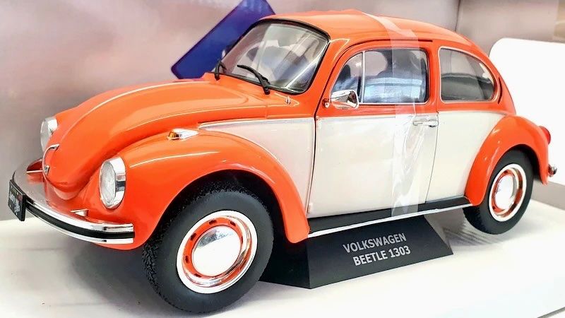 Volkswagen Modellini d'auto: VW KÄFER 1303, Jahrgang 1974, Massstab 1:18 – Nuovo e nell'imballaggio originale da Erlenbach im Simmental venduto da Model_box