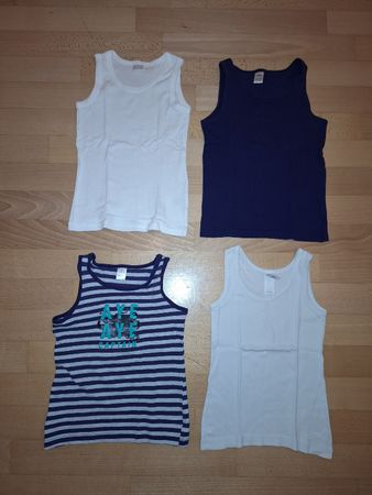 4 Unterhemden in Gr. 110/116