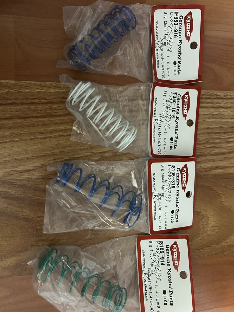 Kyosho Modellismo RC: Lot de ressorts Kyosho – Nuovo e nell'imballaggio originale da Ecublens VD venduto da RodrigoFortunato249