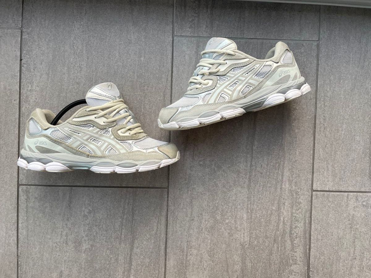 Asics Scarpe da uomo: Asics nyc gel – Usato da Dompierre FR venduto da matmath 1