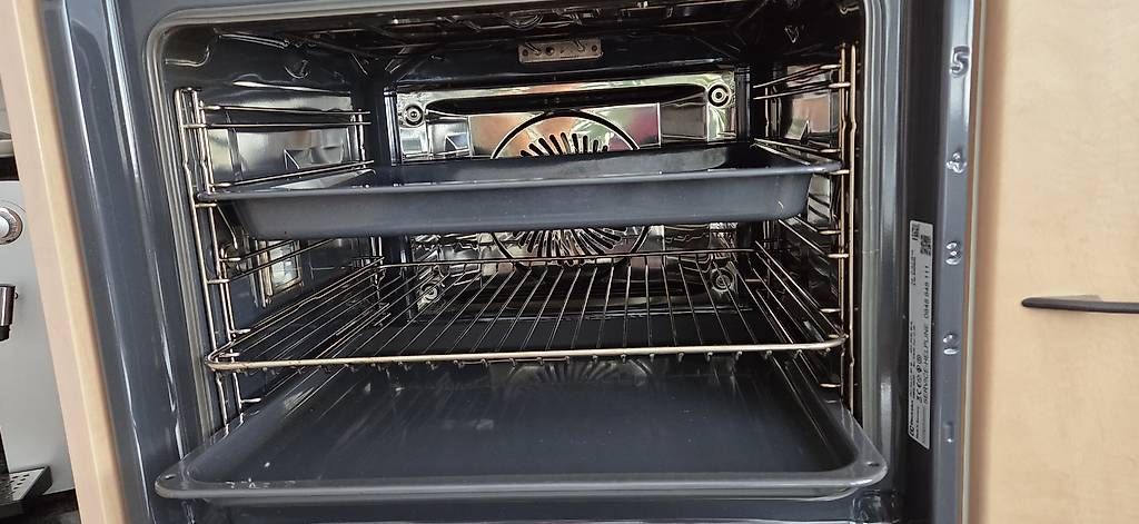 Electrolux Appareils de cuisine: Electrolux Comi-Steamer (Backofen&Steamer)r – D'occasion à Goldach par Boszorkany 3