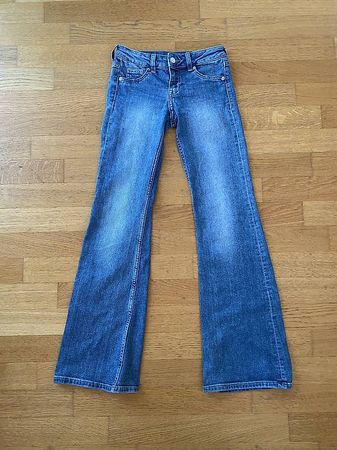 H&M Flair Jeans