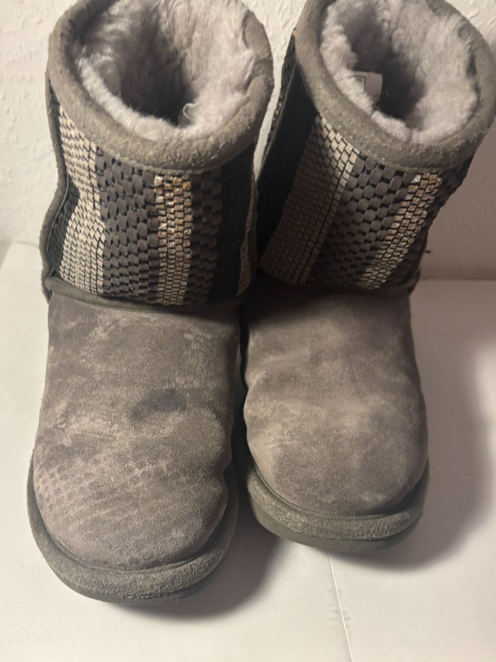 Ugg Chaussures hommes: UGG Boots, Grau, Grösse 36, ! – D'occasion à Wallisellen par AS.TZ. 2