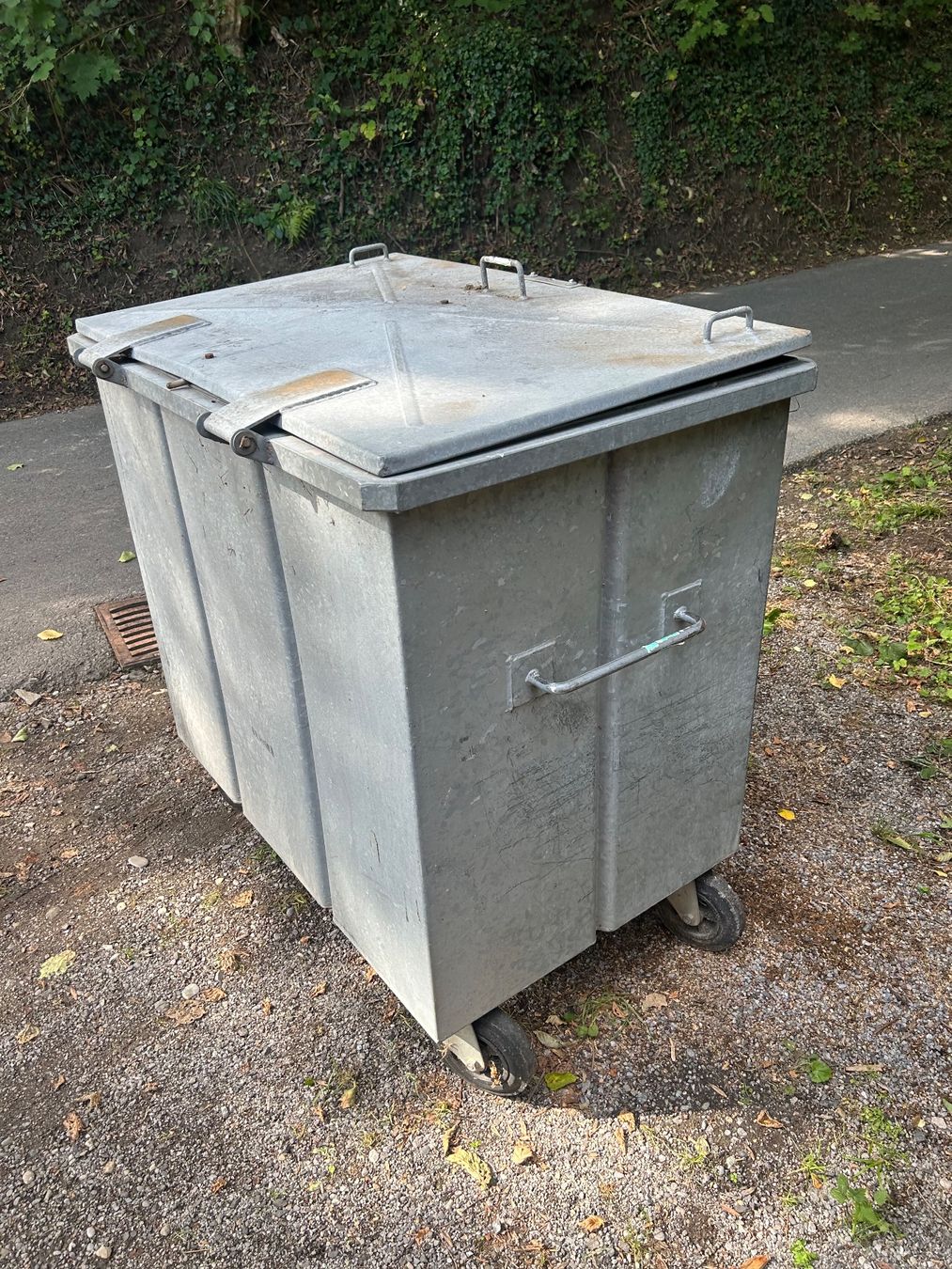Sonstiges für Büro & Gewerbe: Container – Gebraucht aus Berneck von burghuegel68 1