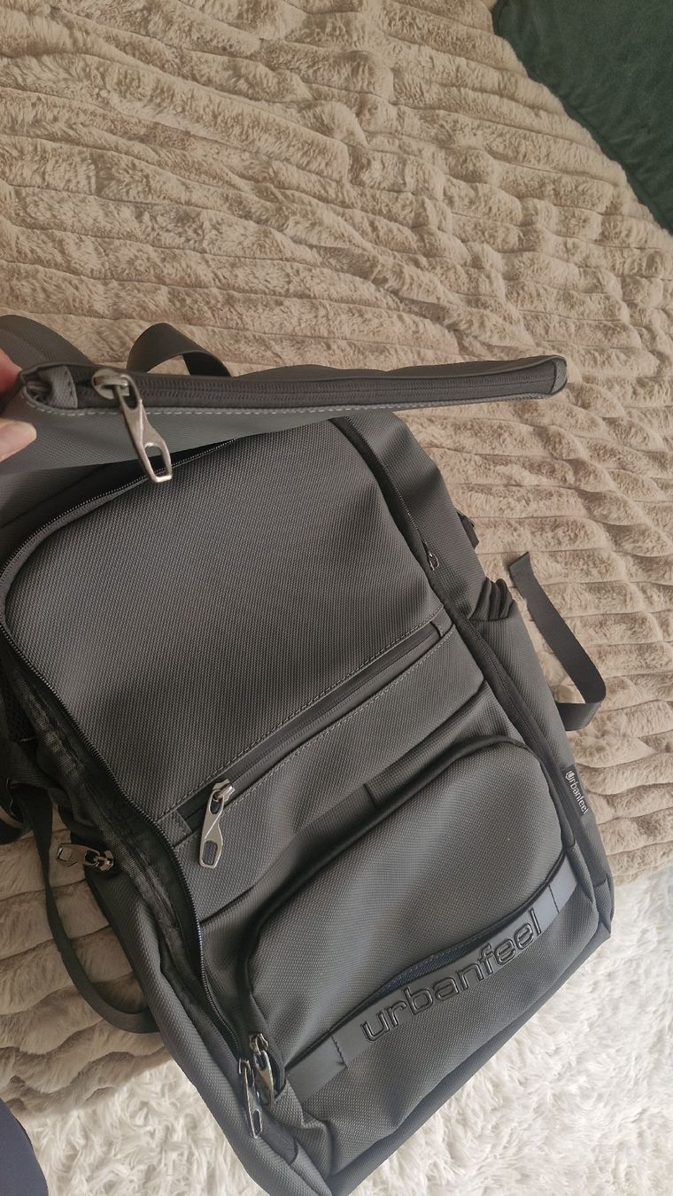 Zaini: Urbanfeel backpack grey multifunctional like new – Nuovo (secondo la descrizione) da Bonstetten venduto da Denitza87 3