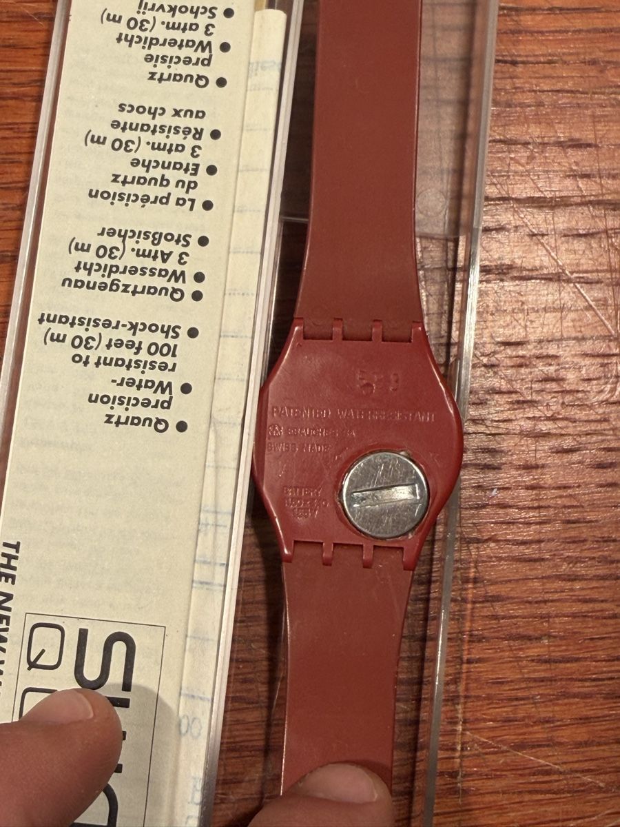 Swatch Orologi: Swatch Quartz Watch Red Leather Band – Usato da Lausanne venduto da vas_mbk2 3
