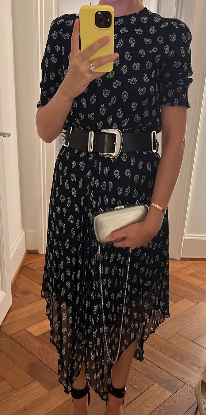 Kooples Robes: The Kooples Kleid (Gr. 0) – D'occasion à St-George par alaixee 2