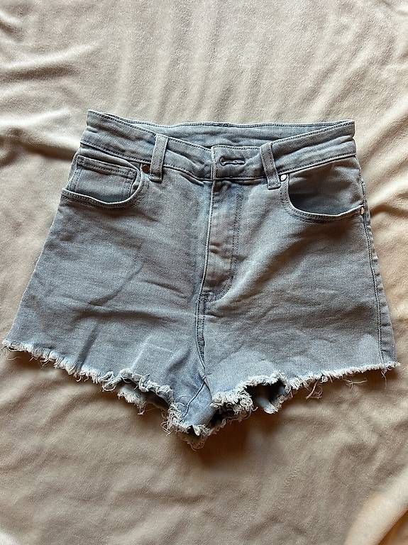 Jeans: kurze Jeans – Usato da Trub venduto da elinschleiderschrank