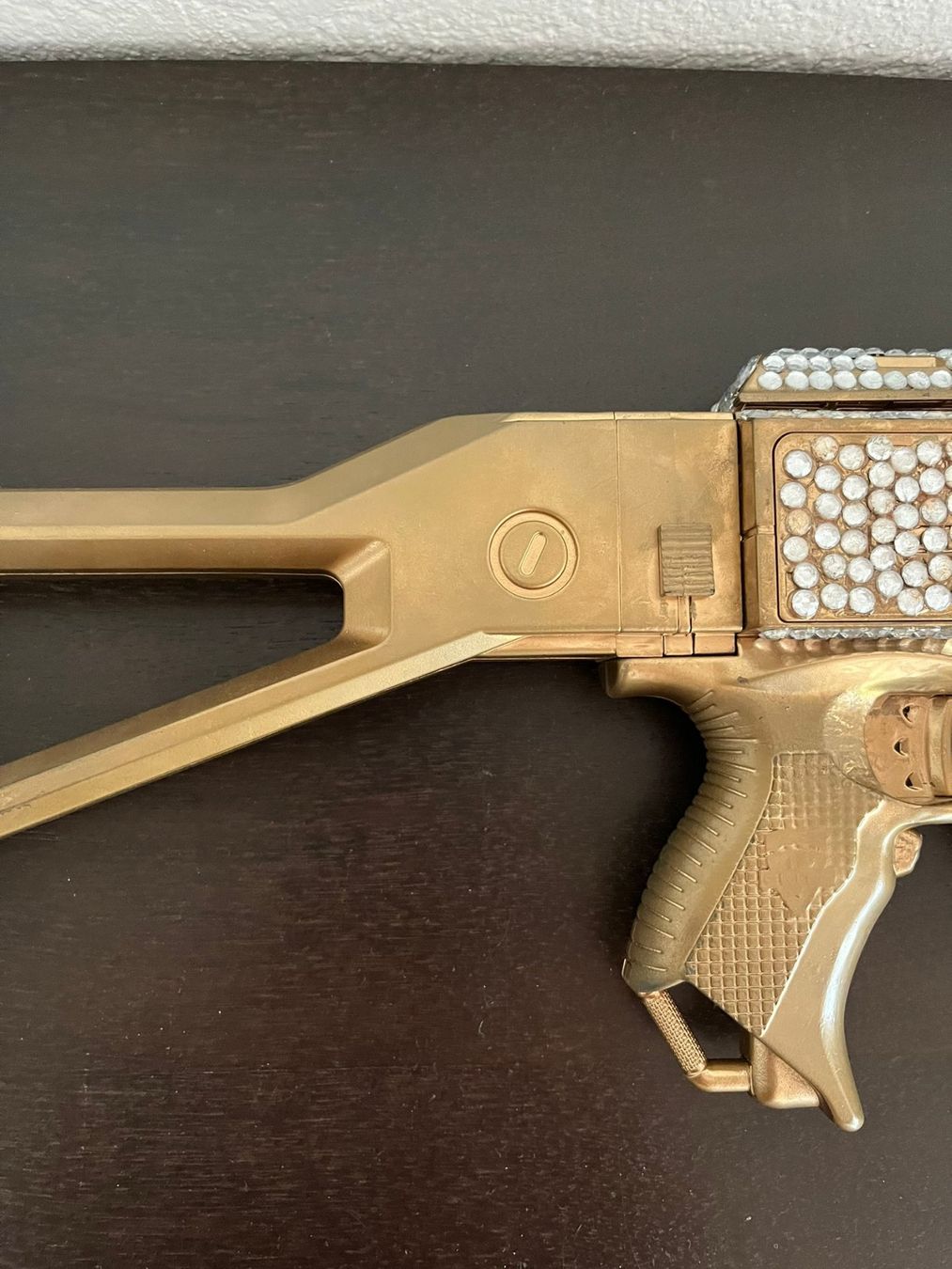Nerf Giocattoli: ORIGINAL NERF CUSTOMIZED STRYFE FARBE GOLD – Usato da Oberentfelden venduto da May03 3