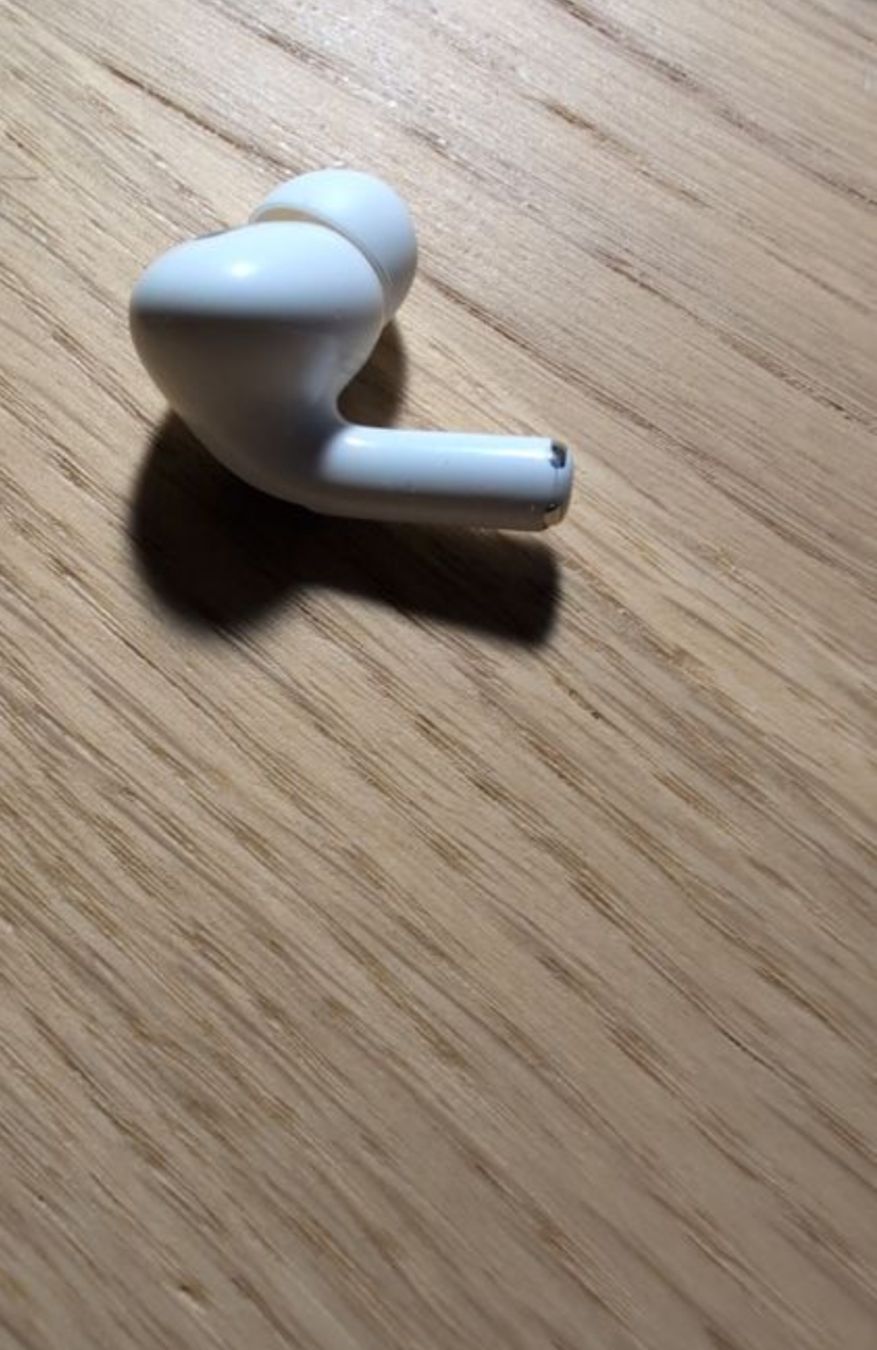 Apple Kopfhörer: Airpod Pro 2 left - USB C – Gebraucht aus Lausanne von jps_wt2m 2