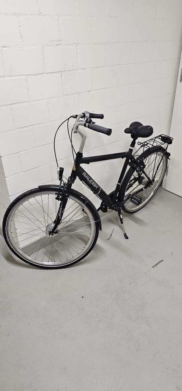 Biciclette: Bicicletta da uomo Raleigh nero taglia L perfetta – Usato da Zürich venduto da ric_dgd7 2
