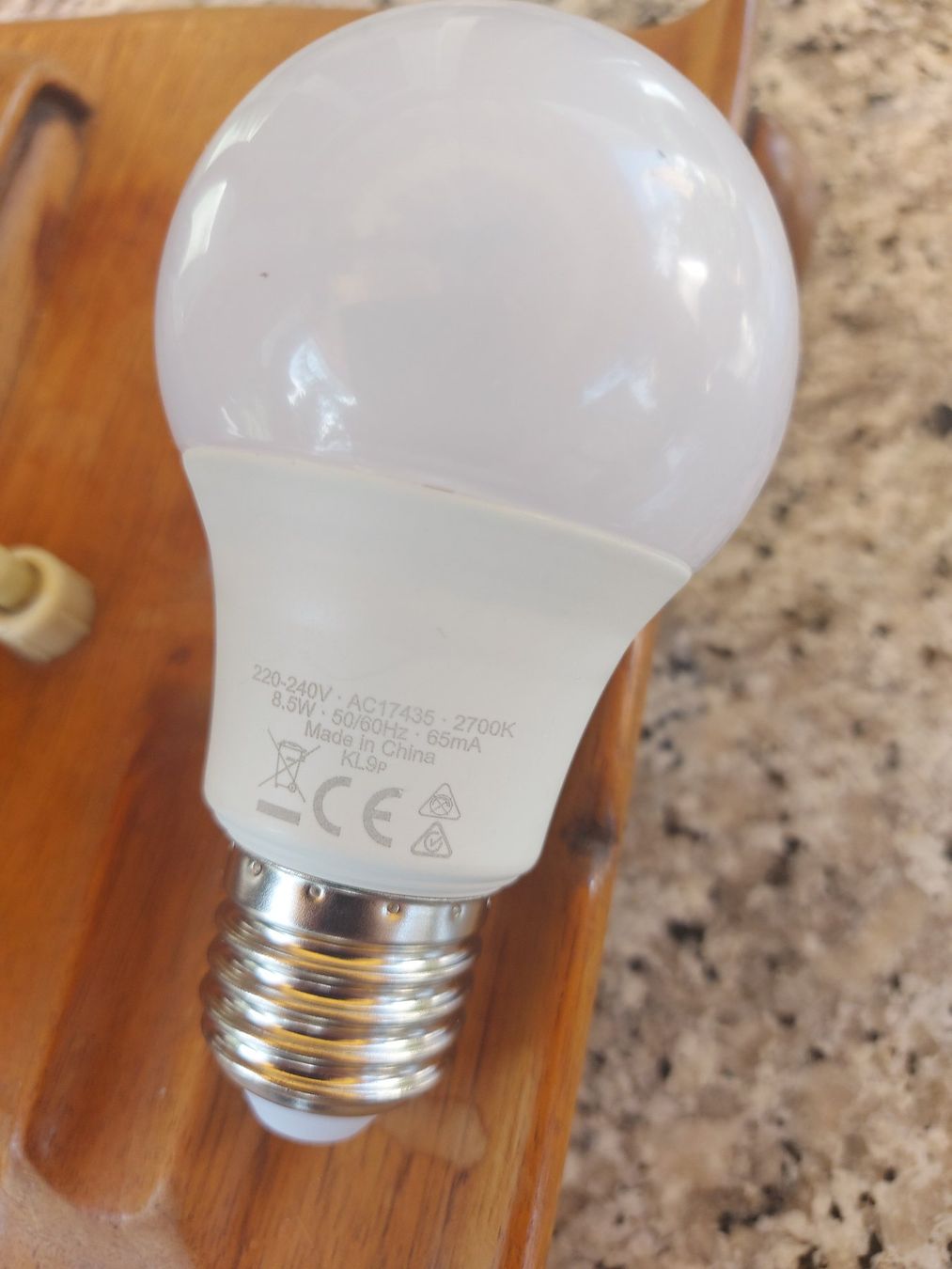 Lampen: Nachttischlampe alt – Gebraucht aus Wallisellen von Allivia 5