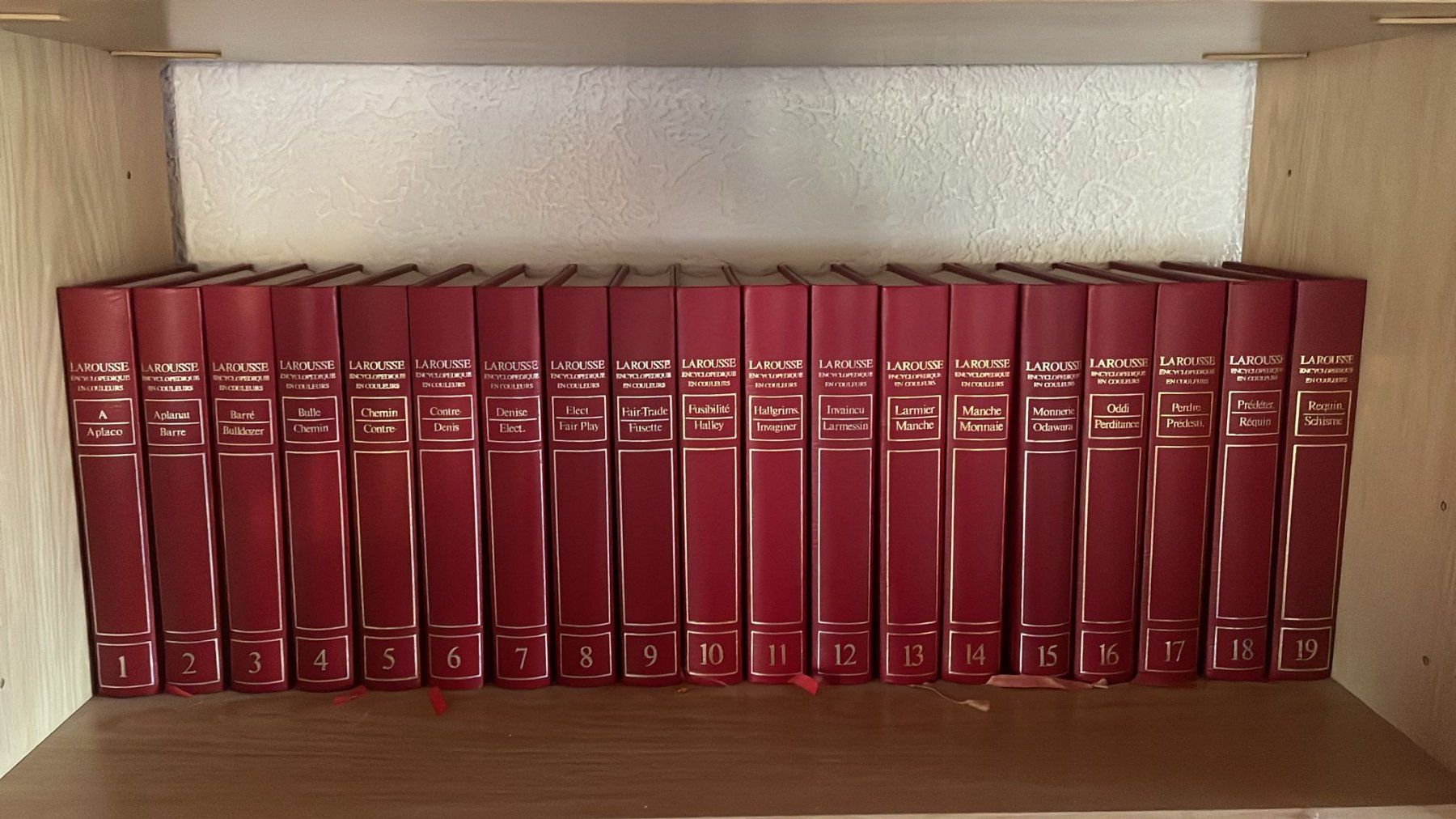 Libri: Grand Larousse Encyclopédique en Couleurs – Usato da Marly venduto da hay_kym6