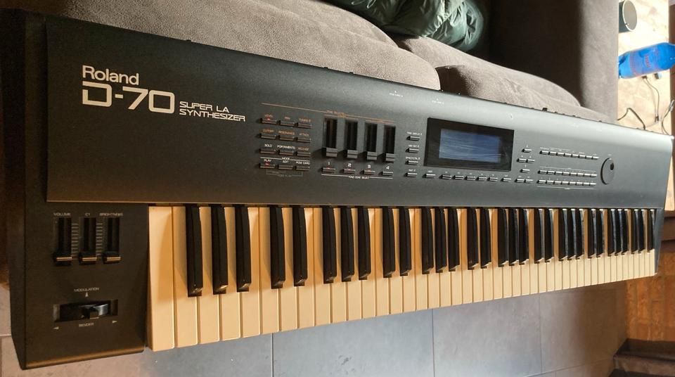 Roland Musikinstrumente: ROLAND D70 SUPER LA SYNTHi kULT SYNTHI – Gebraucht aus Steg im Tösstal von