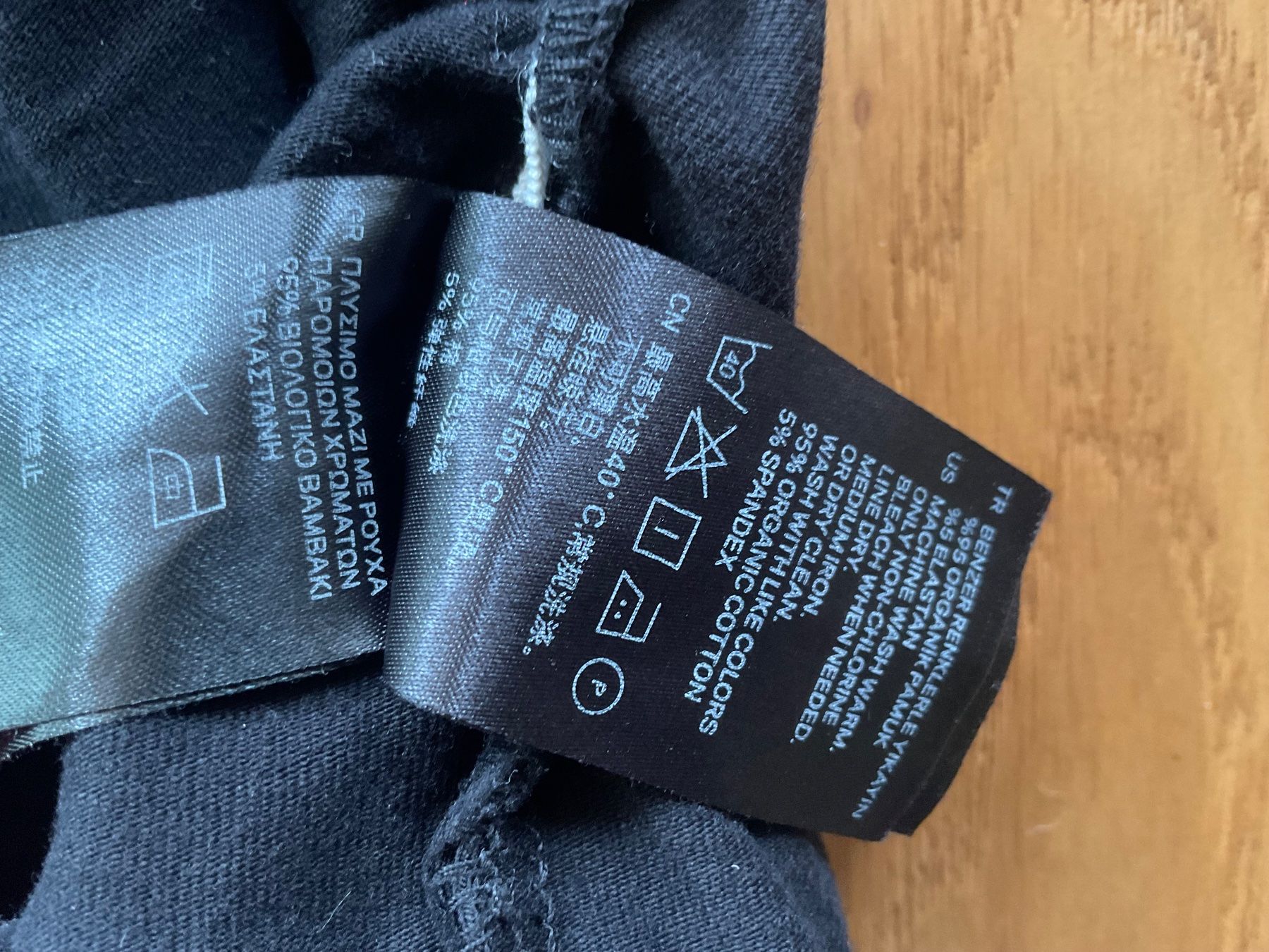 H&M Lotti di vestiti: Umstandskleidung, Bauchband – Usato da Niederteufen venduto da sicmu 3