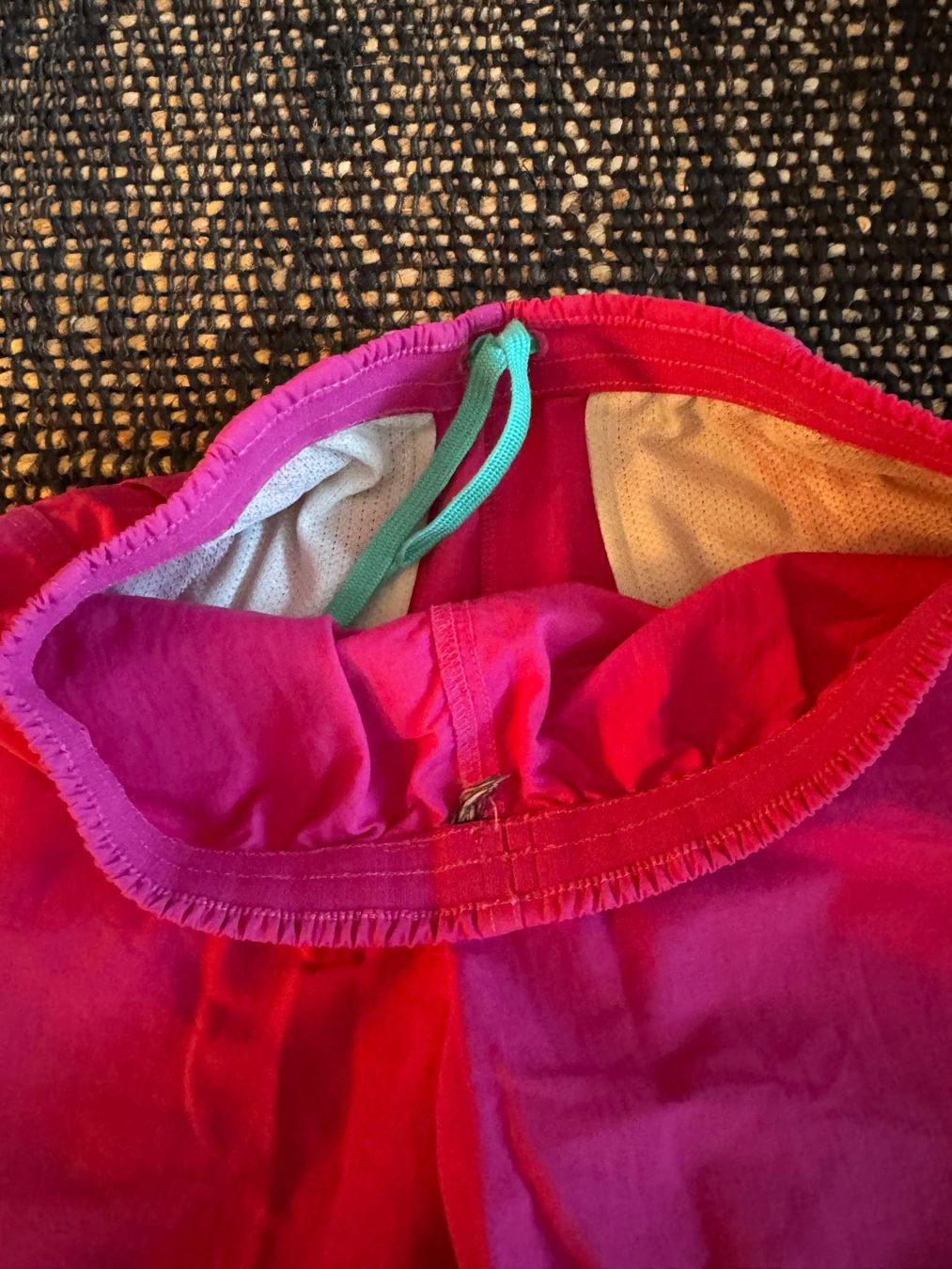 Patagonia Pantaloni: Patagonia Damen Shorts pink – Usato da Zürich venduto da Lionsands 4