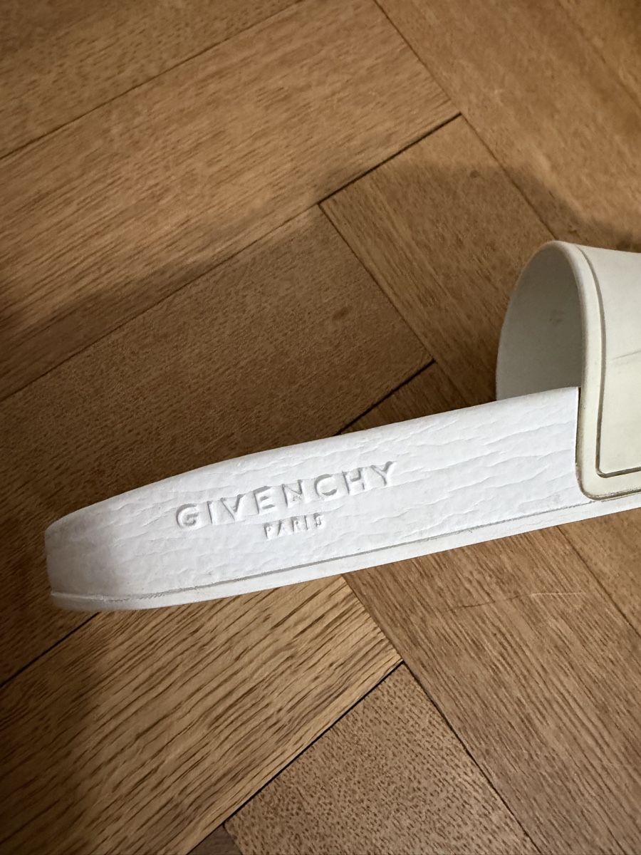 Givenchy Chaussures hommes: Ciabatte Givenchy Paris Bianche Tg 41 Usate – D'occasion à Lugano par can_xdd8 5