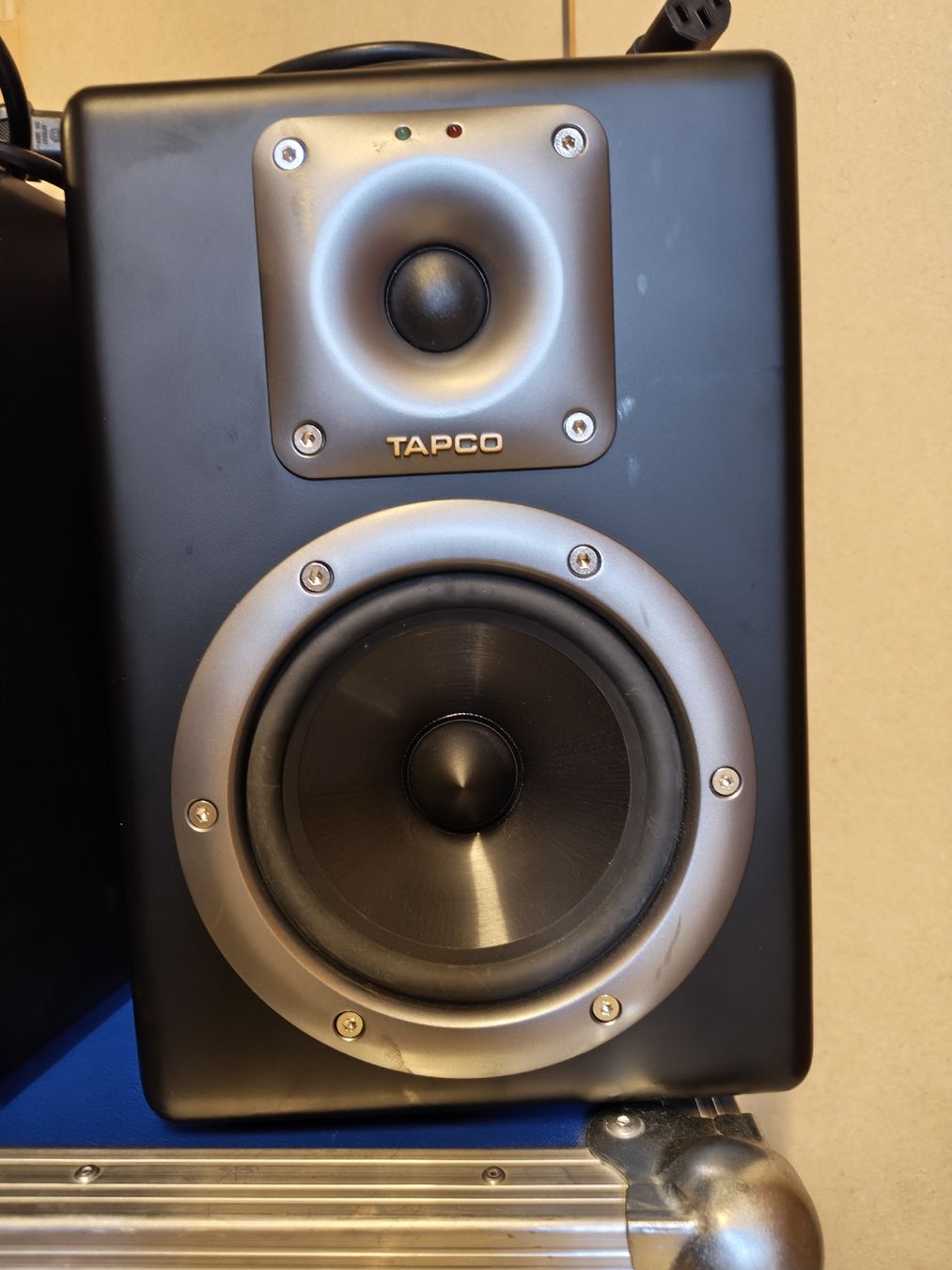 Mackie Casse acustiche: Paire enceintes, Tapco by Mackie, model S5. + flightcase. – Usato da Grandevent venduto da Skineur 2