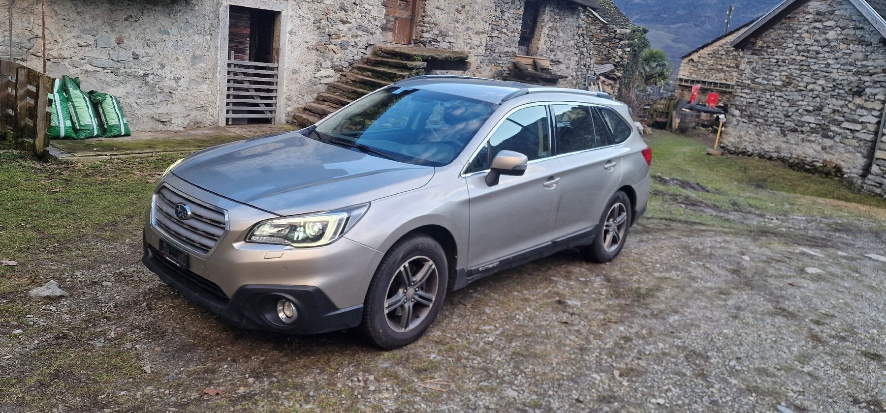 Subaru Automobili: Subaru Outback 2.0D – Usato da Giubiasco venduto da AUTOTECNICA