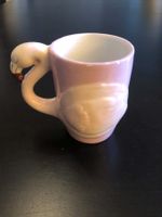 Tasse flamant rose anse en céramique.