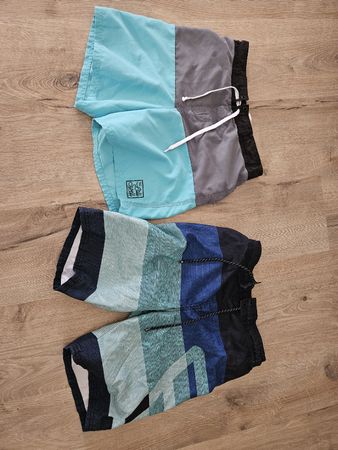 2 Badeshorts 146/152