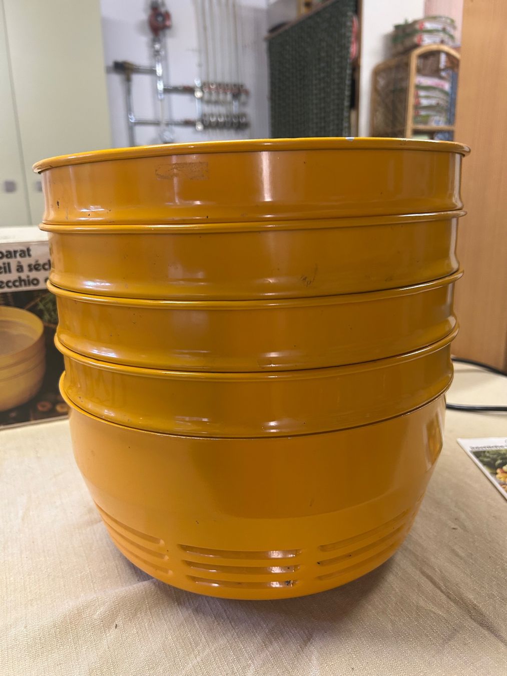Sigg Elettrodomestici da cucina: Sigg Dörex Dörgerät mit 4 Sieben – Usato da Gächliwil venduto da H-PL 1