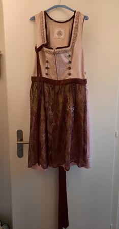 dirndl