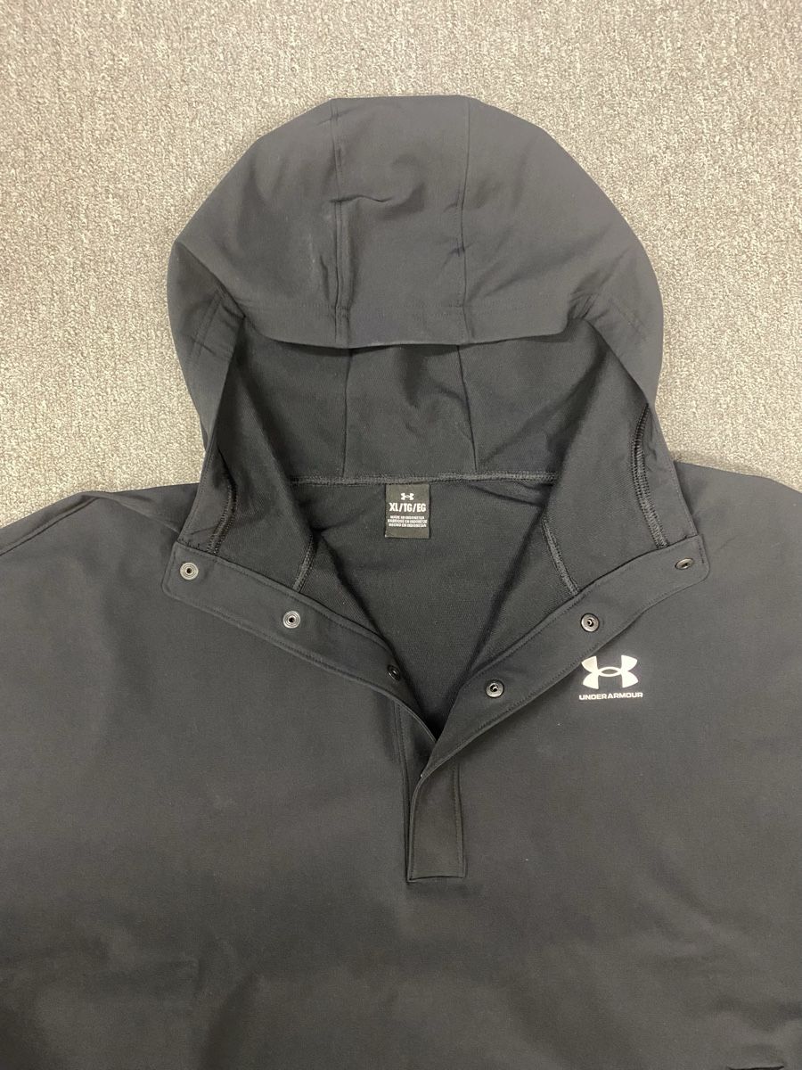 Under Armour Giacche: Under Armour Storm Shell Pullover Jacke – Usato da Volketswil venduto da 9394 1