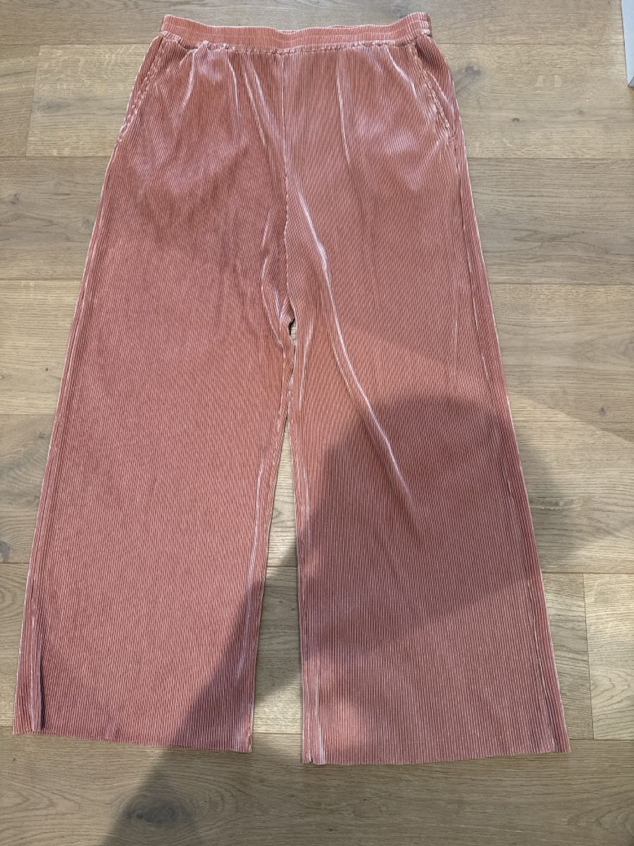 Other Stories Pantaloni: &other stories hose – Usato da Wettswil venduto da lalinda85