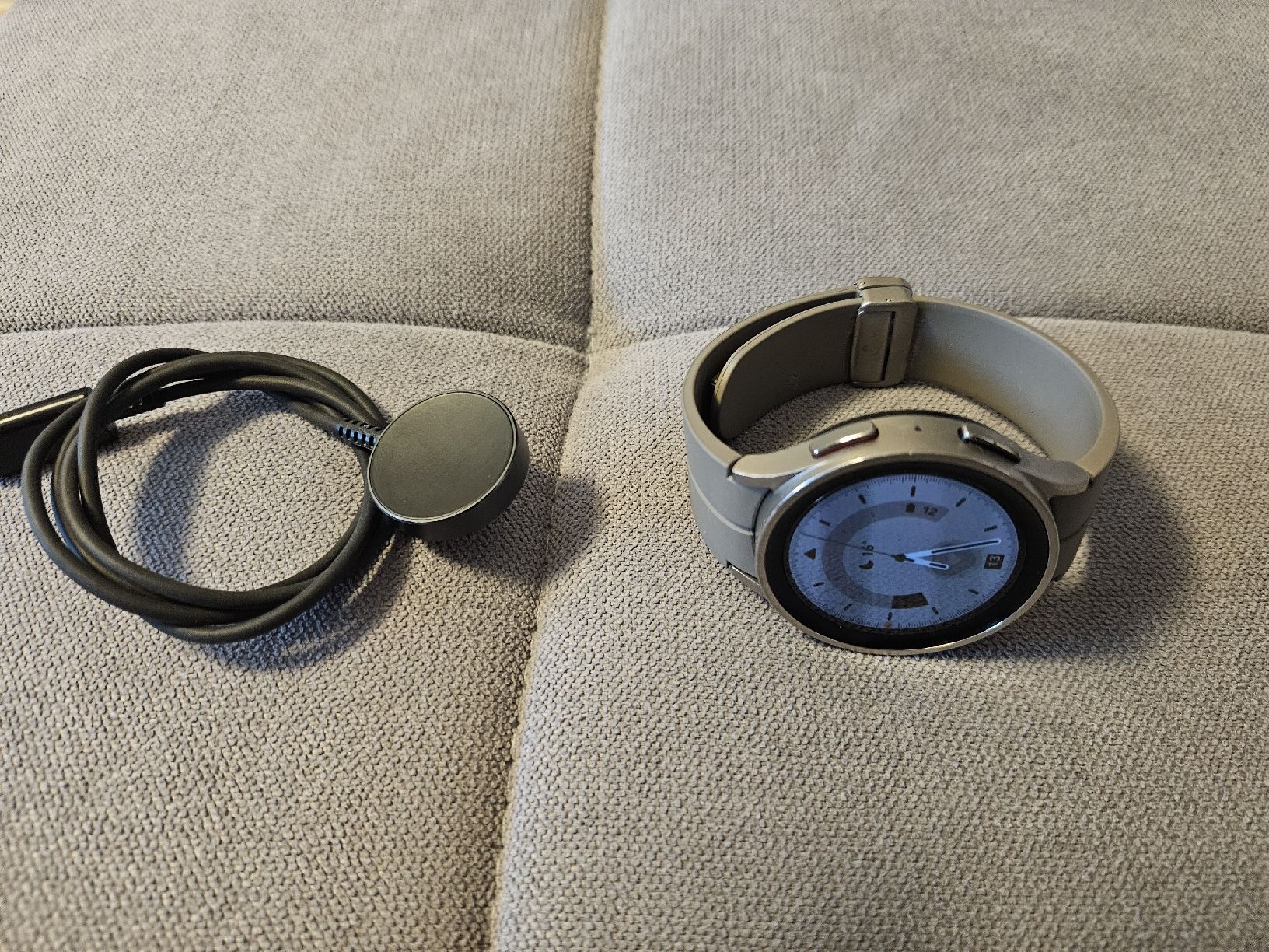 Samsung Smartwatch: Samsung Smartwatch 5 Pro – D'occasion à Lömmenschwil par Lewis52