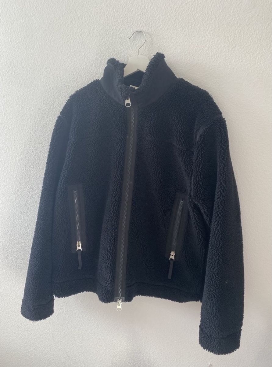 Arket Jacken: Veste polaire noire Arket, taille L – Gebraucht aus Bulle von nathydaenzer 1