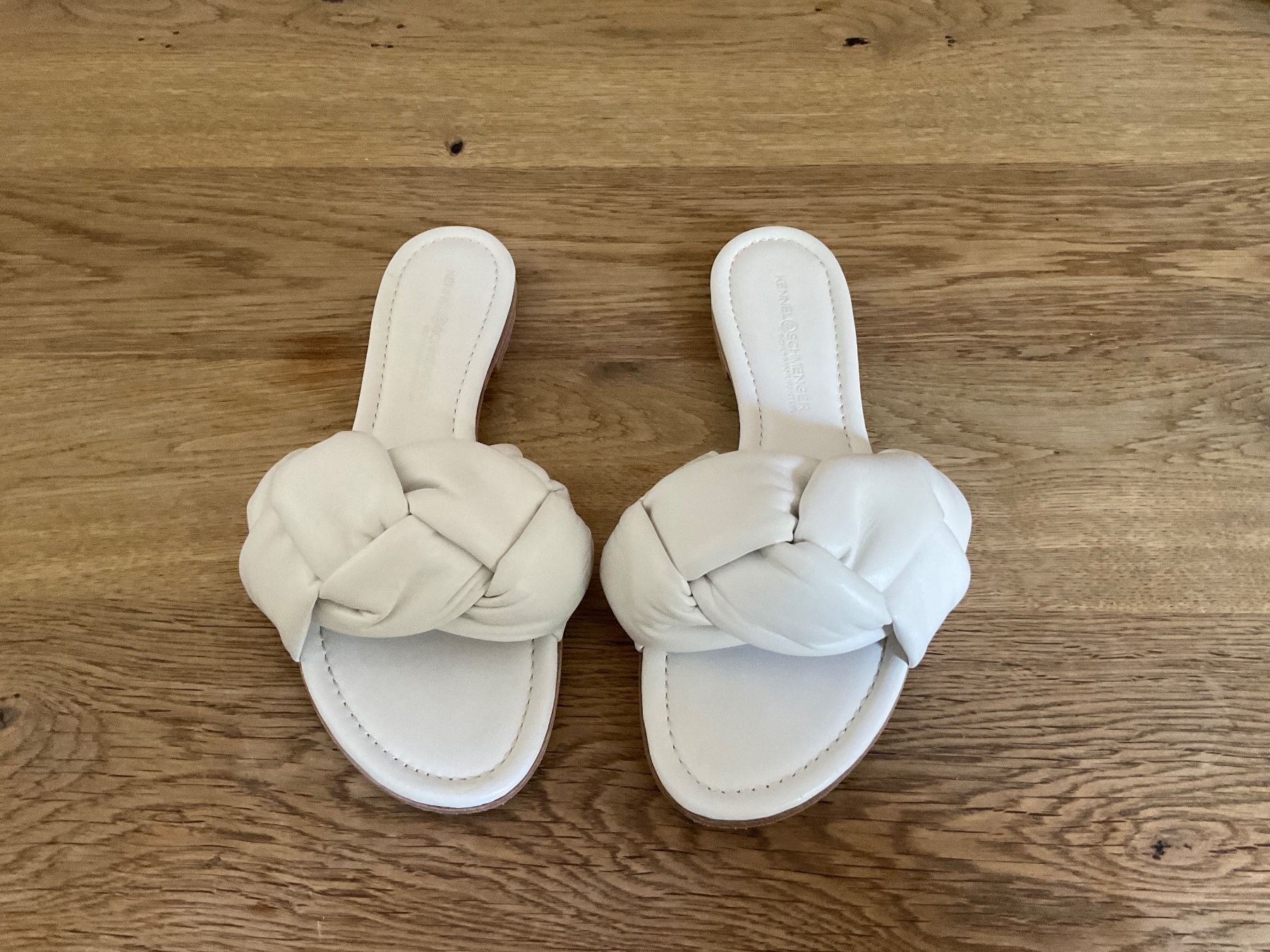 Chaussures femmes: Slides von Kennel& Schmenger – D'occasion à Maur par sosteme