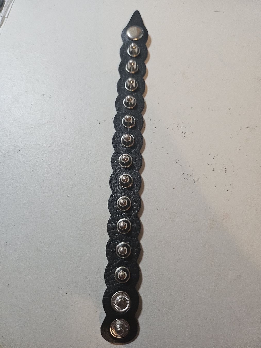 Bracciali & Braccialetti: bracelet a 12 clous arrondis – Nuovo (secondo la descrizione) da Senèdes venduto da hen_fw8b