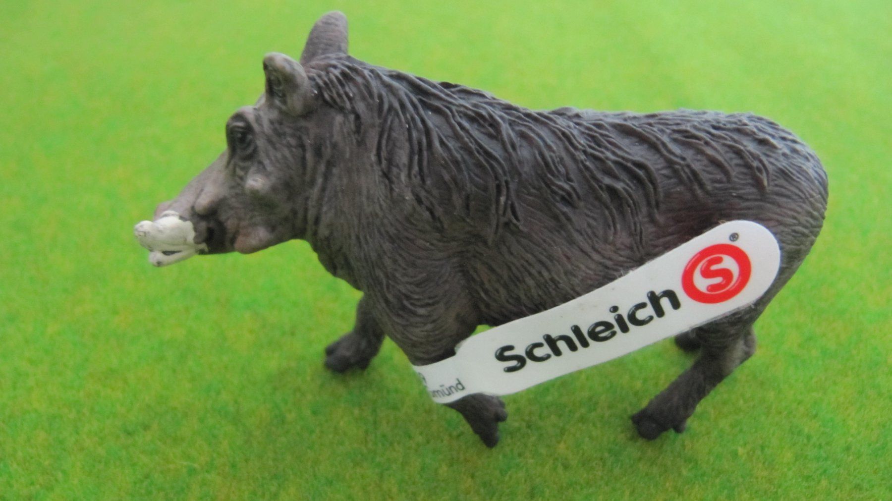 Schleich Spielzeuge: Schleich Warzenschwein & Jungtier – Gebraucht aus Brunnen von Kiwiland1 2