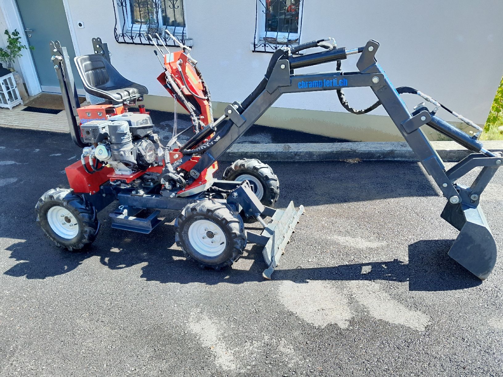Bagger: Minibagger/Pneubagger Allrad – Gebraucht aus Mümliswil von rem_y66k 1