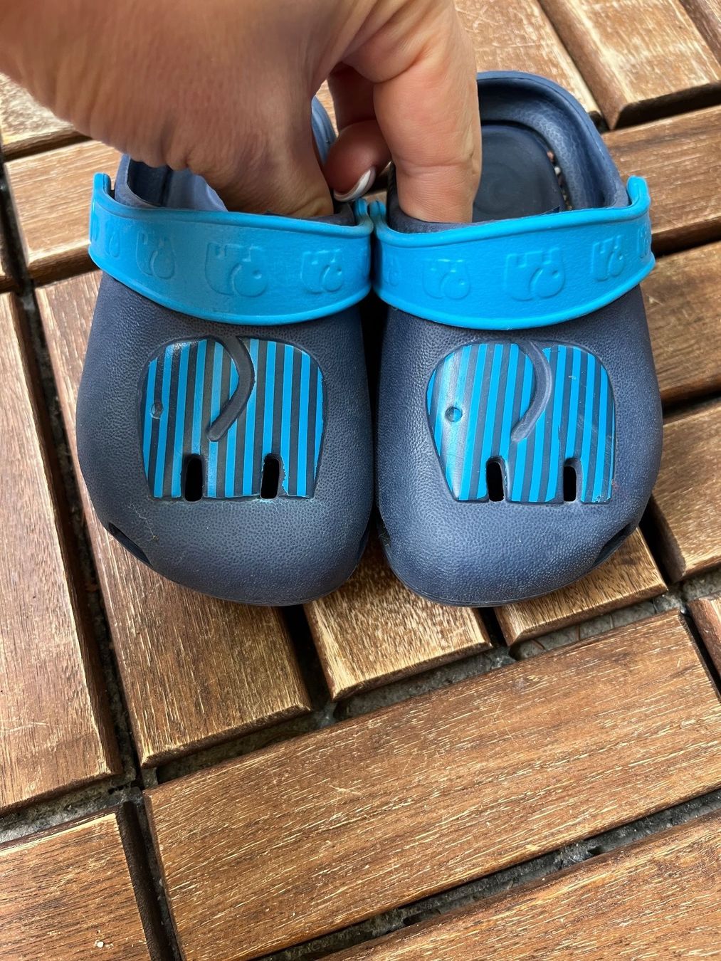 Elefanten Scarpe per ragazzi: Badeschuhe Elefanten Gr. 22 – Usato da Jona venduto da Good_luck_ 2