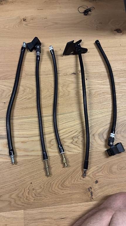 Manfrotto Wandhalterungen: Studio Grip Set: 2x Manfrotto Magic Arms & 5x Flexarme & Kl. – Gebraucht aus Oberwil BL von JoelCartier
