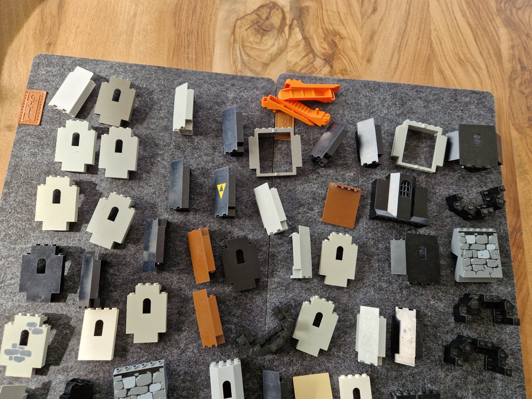 Lego Spielzeuge: Verschiedene Lego Burgteile – Gebraucht aus Hochdorf von Shauni 4