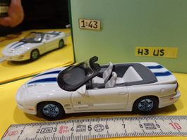 Pontiac Firebird 1999  1:43 (ohne Box) Road-Singatur > (H3)